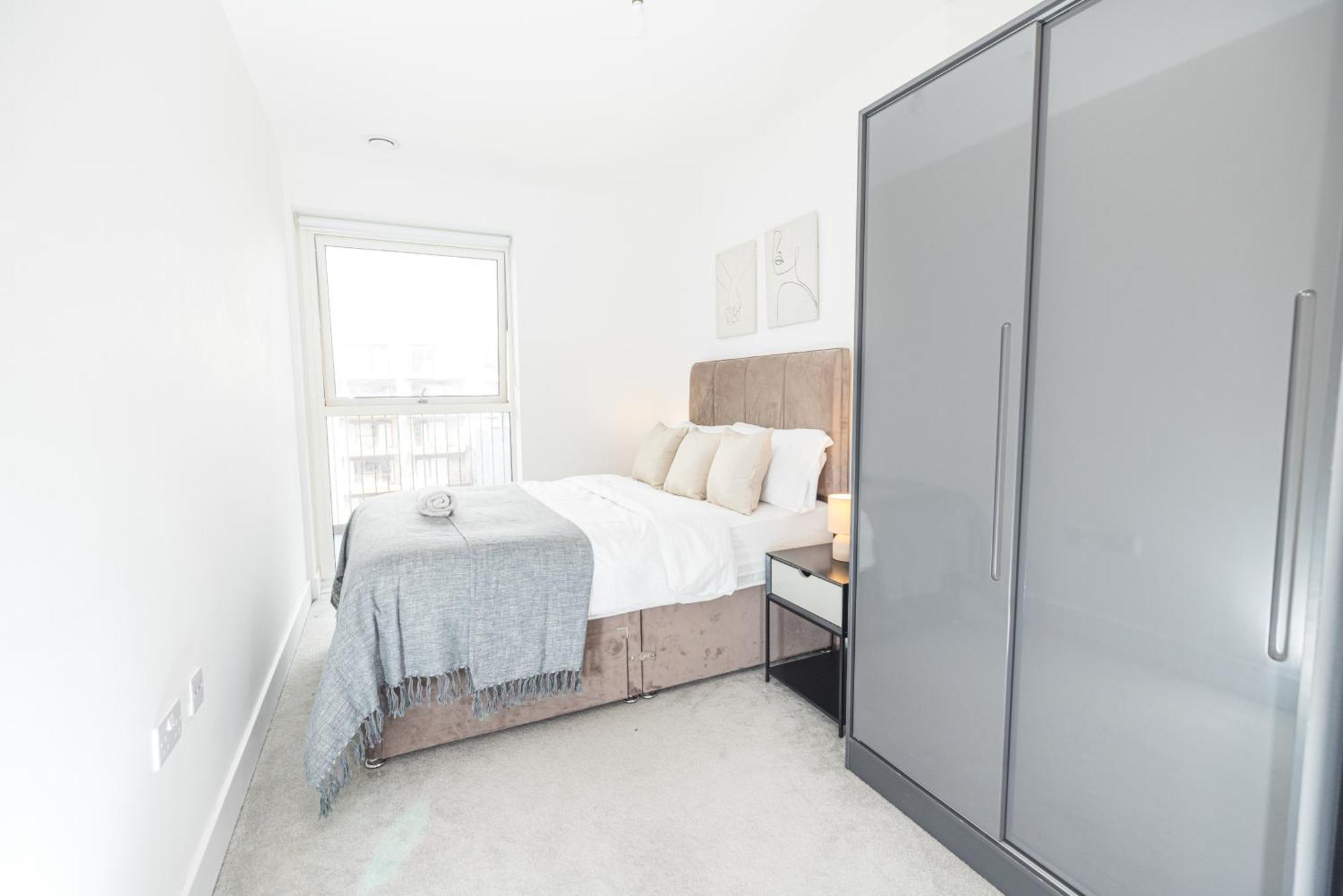 City Escape - Royal Wharf London Bagian luar foto