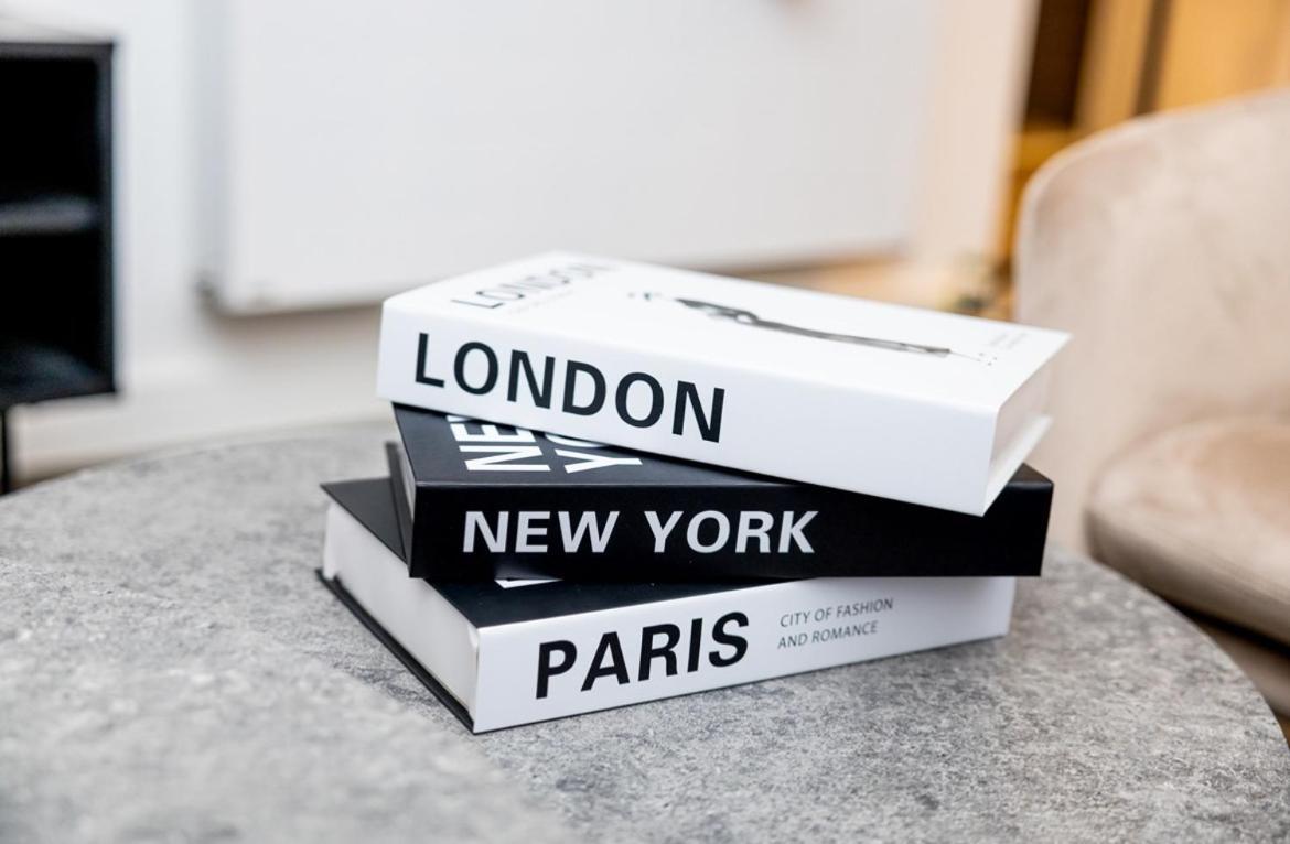 City Escape - Royal Wharf London Bagian luar foto